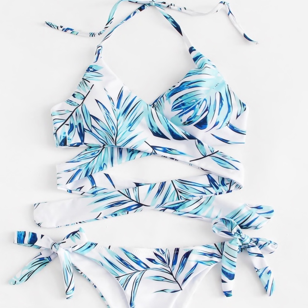 Never worn bathing suit! Size Medium